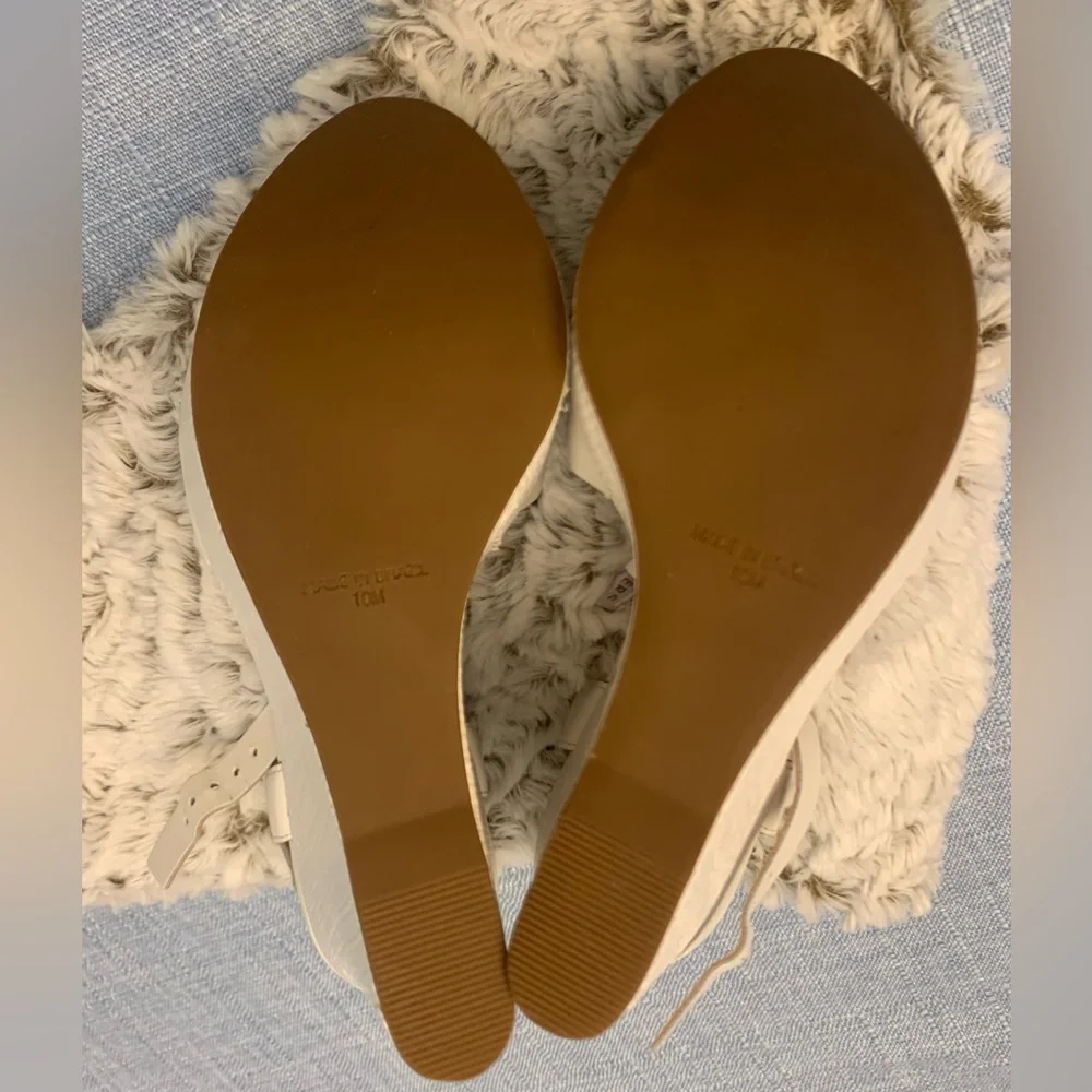 Steve Madden Citrus platform wedge strap sandals white preowned EUC - Picture 7 of 11